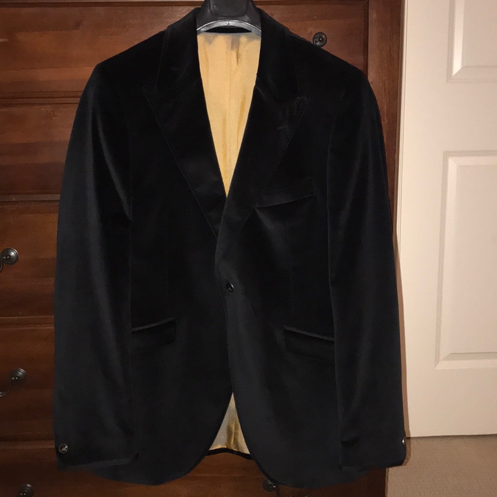 Thomas Pink Men’s Black Velvet Coat